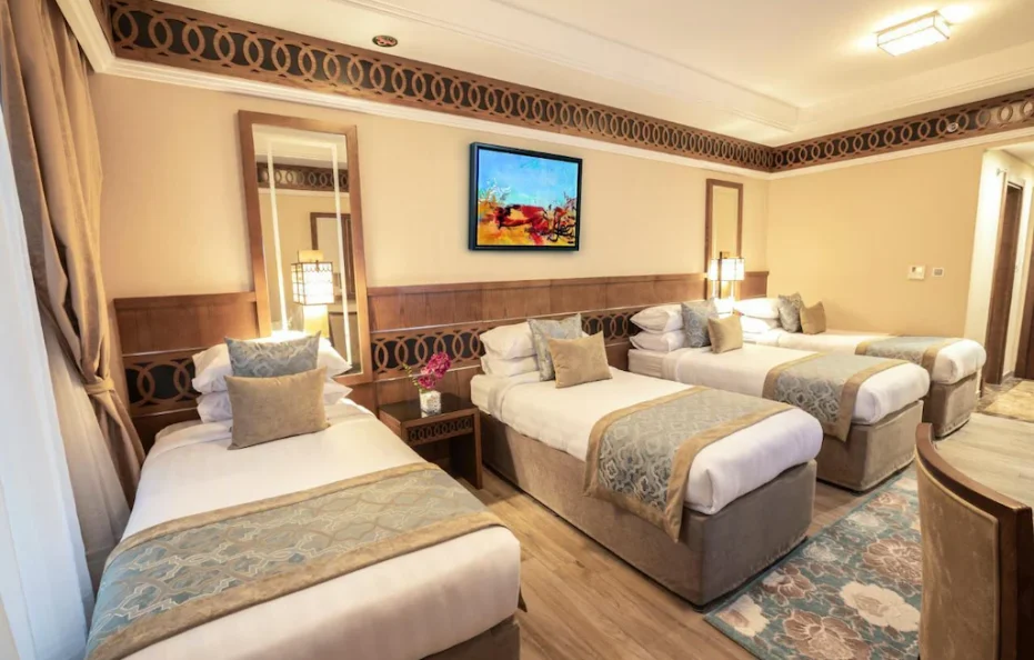 Violet Hotel