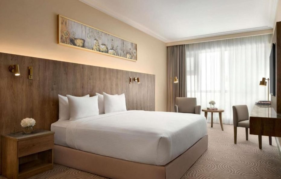 Movenpick Hotel & Residences Hajar Tower