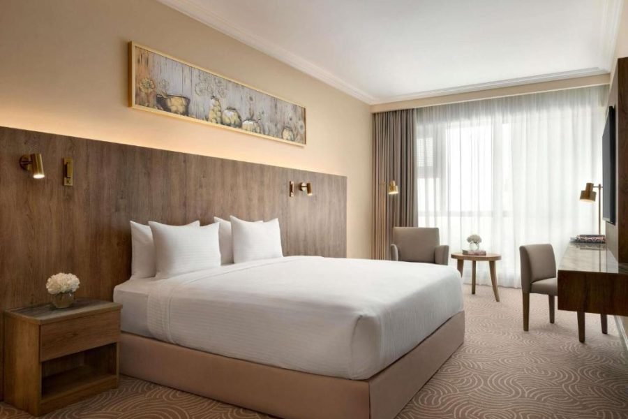 Movenpick Hotel & Residences Hajar Tower