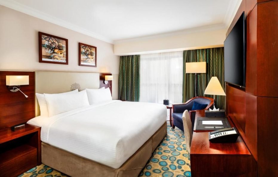 Millennium Al Aqeeq Hotel